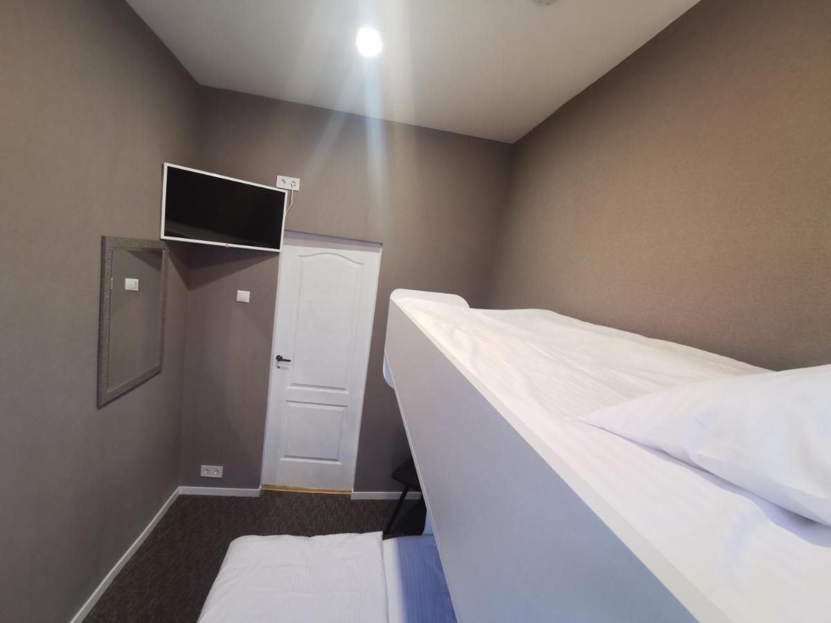 Central Hotel With Free Parking Riga Ngoại thất bức ảnh