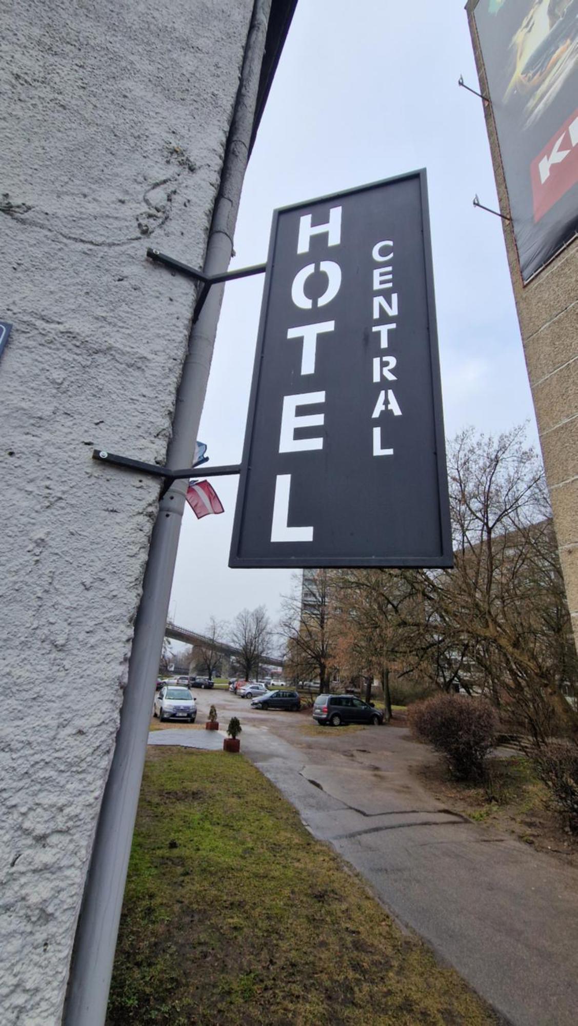 Central Hotel With Free Parking Riga Ngoại thất bức ảnh