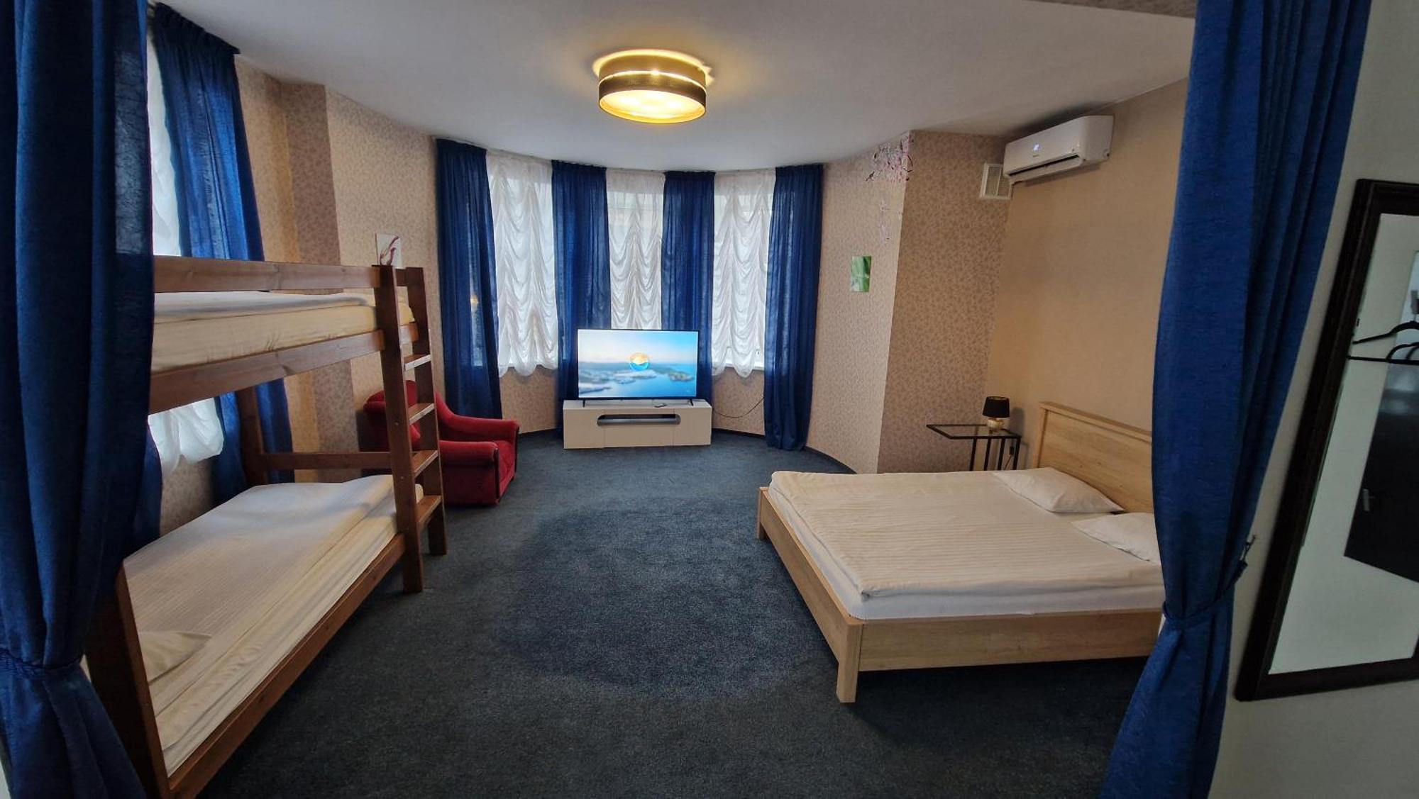 Central Hotel With Free Parking Riga Ngoại thất bức ảnh